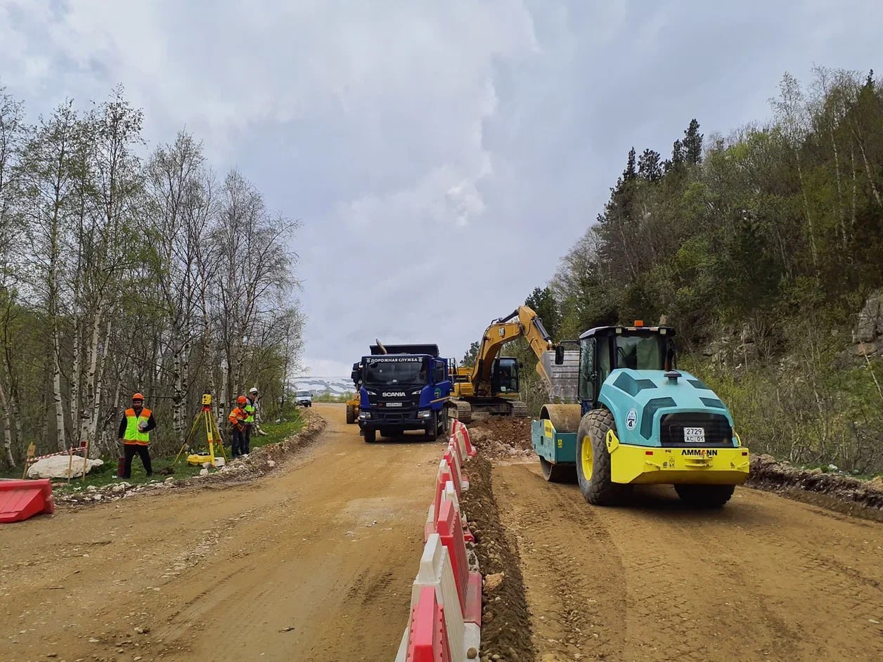 В Адыгее началась реконструкция участка автодороги Даховская - плато Лаго-Наки - фото 1