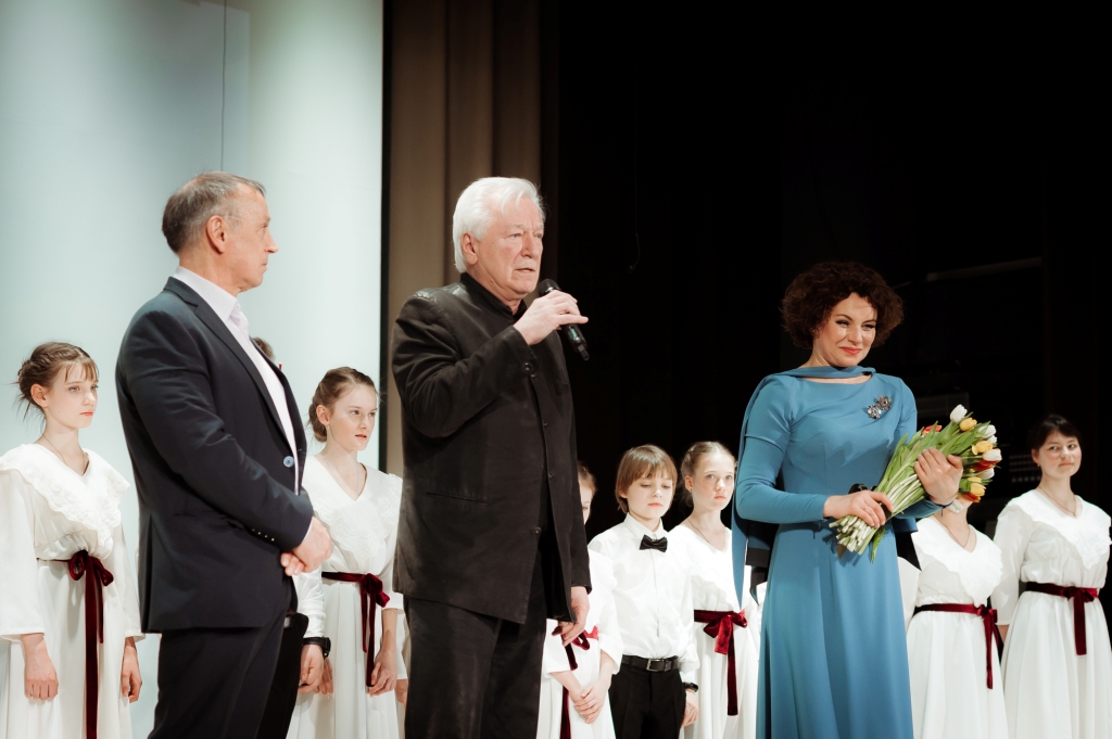 Лариса Шахворостова подарила всем свою любовь  на концерте-спектакле «Ты только верь!..» - фото 1