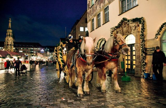 Европейские города готовятся к Рождеству - фото 12